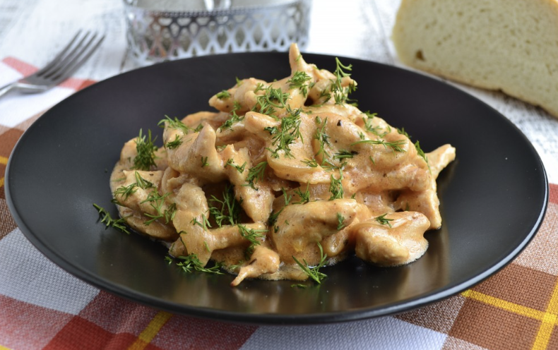 Бефстроганов с курицей