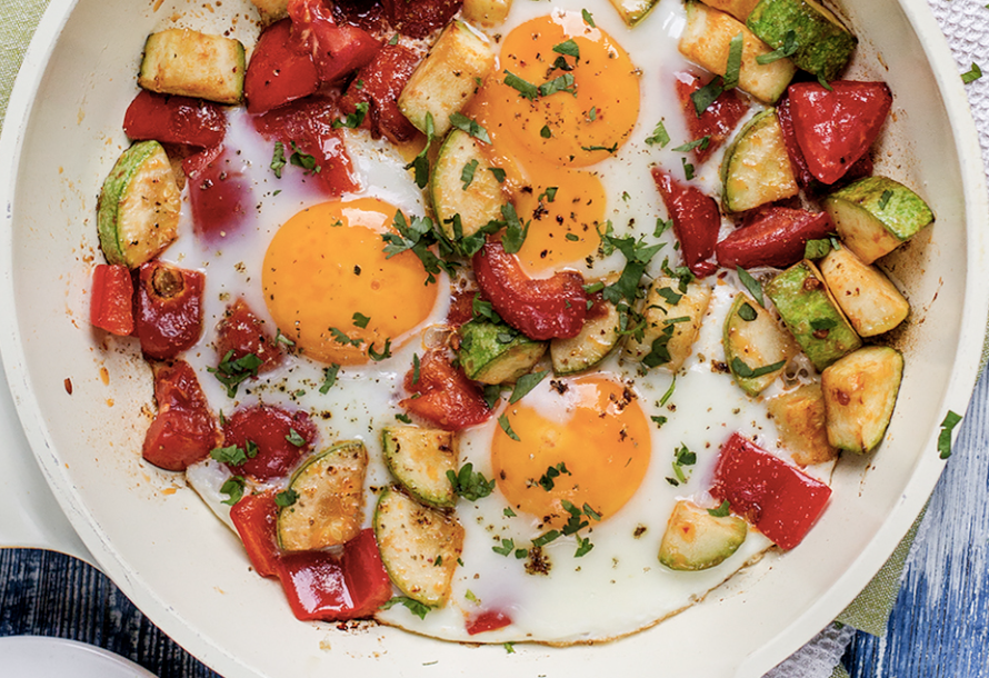 Глазунья с овощами