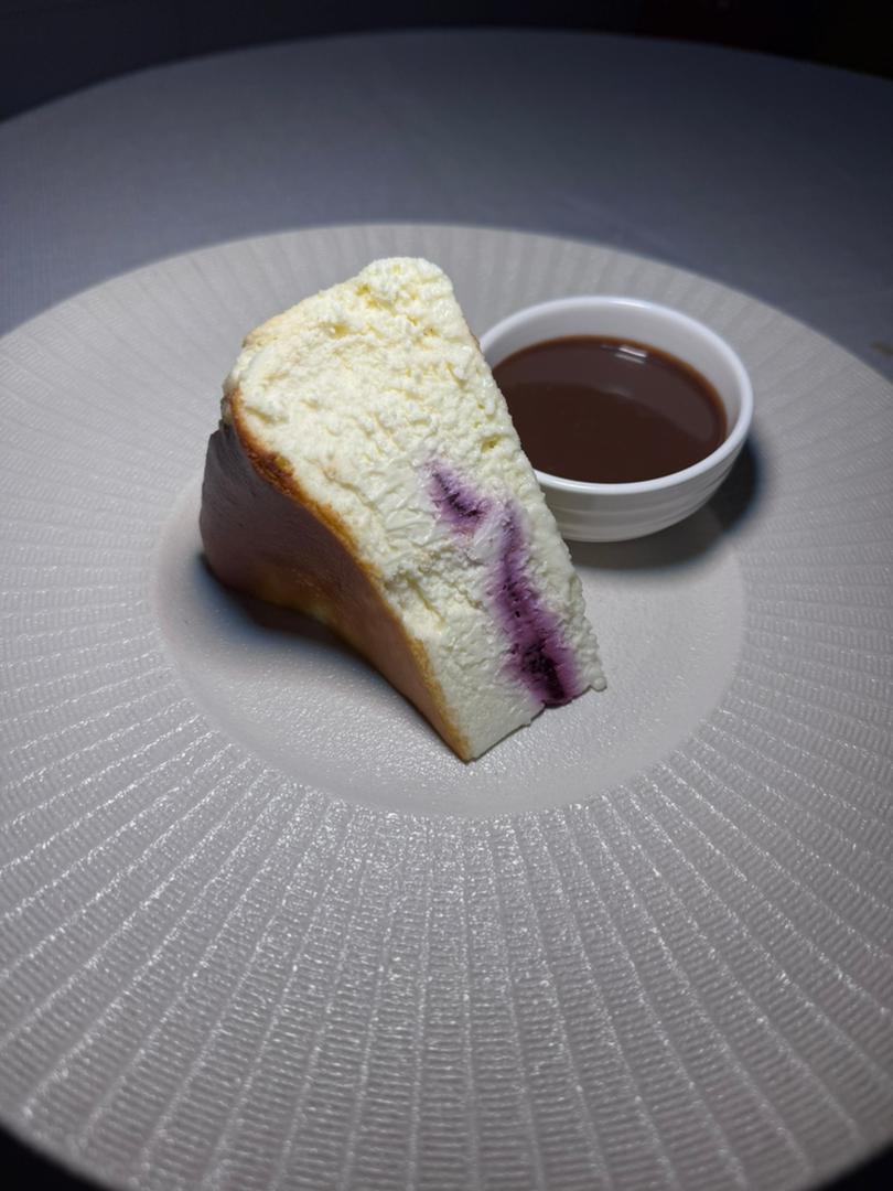 Черносмородиновый чизкейк